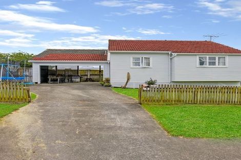 Photo of property in 182 Beach Haven Road, Beach Haven, Auckland, 0626