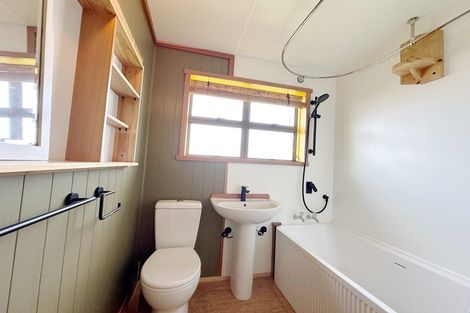 Photo of property in 18 Parkinson Avenue, Wesley, Auckland, 1041