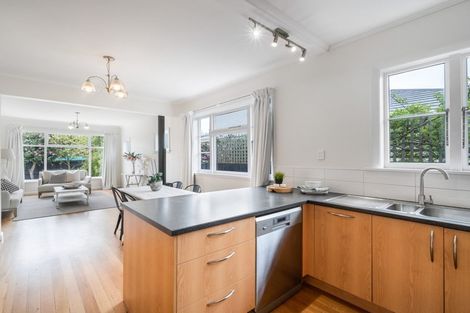 Photo of property in 21 Young Street, Somerfield, Christchurch, 8024