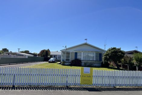 Photo of property in 2/1130 Heaphy Terrace, Fairfield, Hamilton, 3214