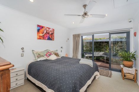 Photo of property in 18 Ringwood Place, Whitianga, 3510