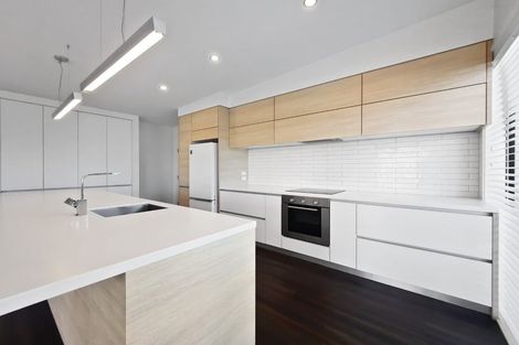 Photo of property in 4/275 Kilmore Street, Christchurch Central, Christchurch, 8011