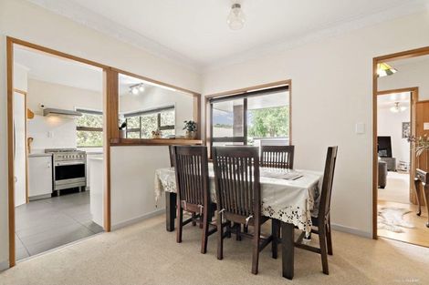 Photo of property in 16 Willis Road, Papakura, 2110