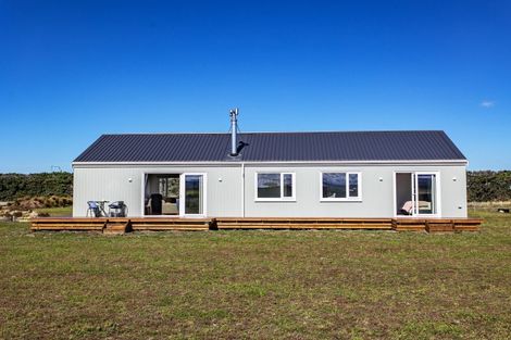 Photo of property in 86 Racecourse Road, Amberley, 7482