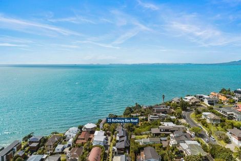 Photo of property in 35 Rothesay Bay Road, Rothesay Bay, Auckland, 0630