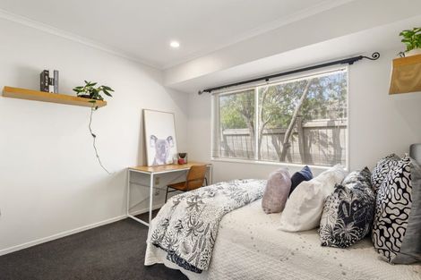 Photo of property in 7 Louvain Place, Greenhithe, Auckland, 0632