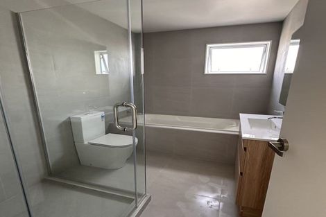 Photo of property in 20c Edwards Avenue, Henderson, Auckland, 0610