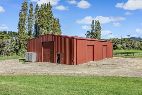 Photo of property in 377 Clevedon Kawakawa Road, Clevedon, Papakura, 2585