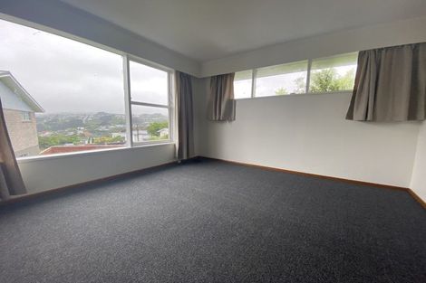 Photo of property in 44 Churton Drive, Churton Park, Wellington, 6037
