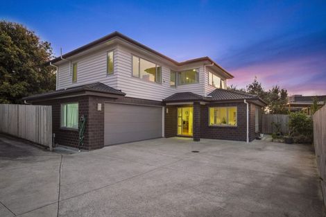Photo of property in 32a Bodi Place, Te Atatu South, Auckland, 0610