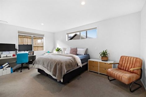 Photo of property in 15 Corriedale Road, Jacks Point, 9371