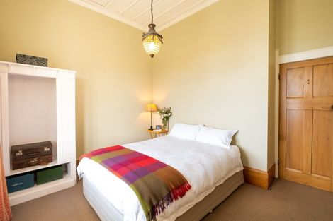 Photo of property in 16 Sealy Road, Bluff Hill, Napier, 4110