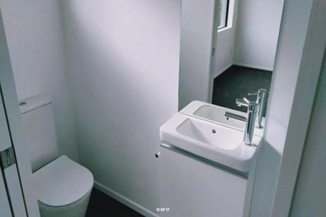 Photo of property in 4b Wattle Road, Sunnyvale, Auckland, 0612