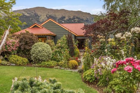 Photo of property in 12 Skinner Crescent, Lake Hawea, Wanaka, 9382