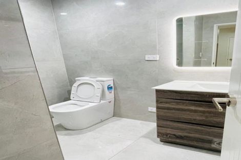 Photo of property in 1/2 Smiths Avenue, Papakura, 2110