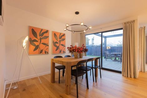 Photo of property in 4/146 Straven Road, Fendalton, Christchurch, 8014