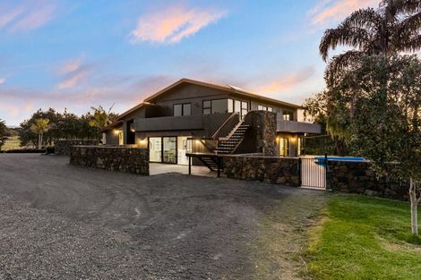 Photo of property in 337a Clarks Beach Road, Clarks Beach, Pukekohe, 2679