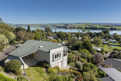 Photo of property in 19 Sandown Street, Waihola, Milton, 9073