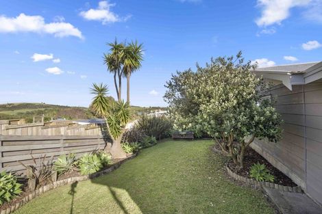 Photo of property in 12 Everard Avenue, Army Bay, Whangaparaoa, 0930