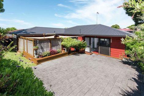 Photo of property in 26a Howe Street, Howick, Auckland, 2014