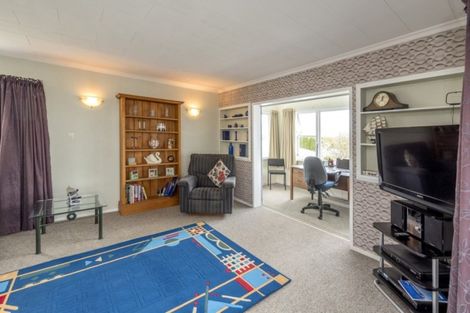 Photo of property in 164 Weraroa Road, Levin, 5510