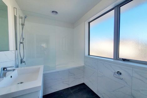 Photo of property in 13d Oxford Road, Manurewa, Auckland, 2102