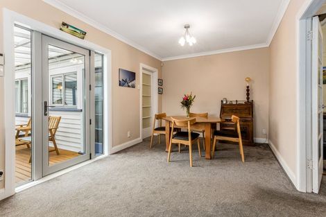 Photo of property in 61 Bayview Road, Paremata, Porirua, 5024
