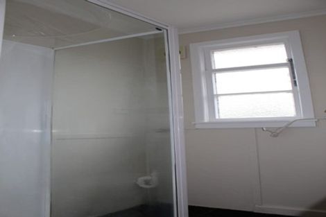 Photo of property in 553 Featherston Street, Roslyn, Palmerston North, 4414