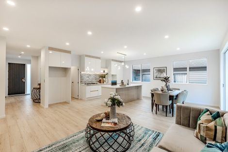 Photo of property in 28 Konoba Avenue, Kumeu, 0810