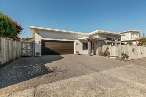 Photo of property in 5 Willowgrange Place, Pukekohe, 2120