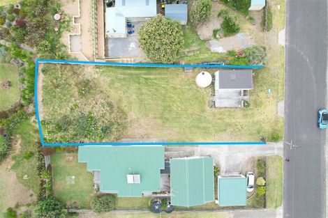 Photo of property in 82 Kahukura Avenue, Waitarere Beach, Levin, 5510
