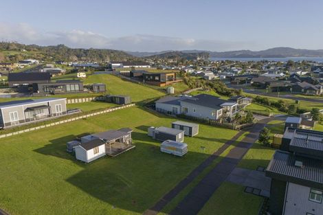 Photo of property in 3 Dawson Place, Cooks Beach, 3591