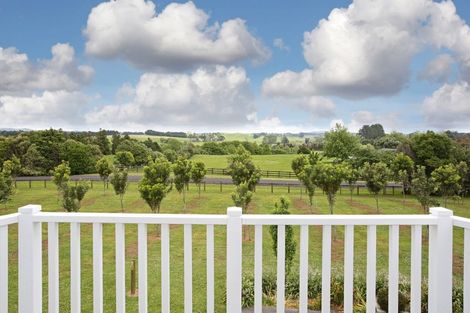 Photo of property in 26 Ernest George Drive, Karaka, Papakura, 2580