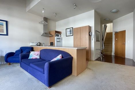 Photo of property in Metro Apartments, 6/220 Thorndon Quay, Pipitea, Wellington, 6011