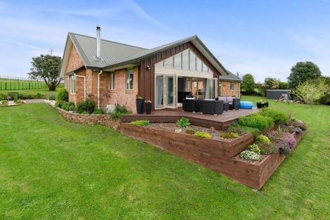 Photo of property in 105 Medhurst Road, Bombay, 2675