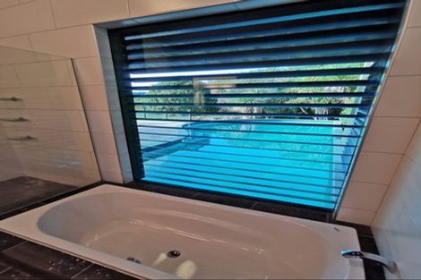 Photo of property in 303 Matua Road, Kumeu, 0891