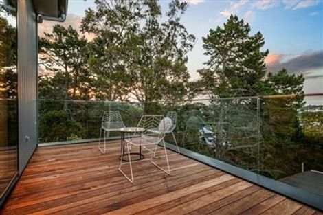 Photo of property in 185a Browns Bay Road, Browns Bay, Auckland, 0630