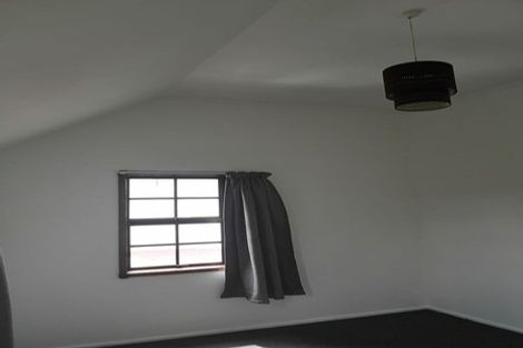 Photo of property in 2/85 Meadway, Sunnyhills, Auckland, 2010