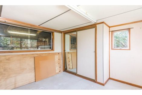 Photo of property in 8 Sarona Avenue, Glen Eden, Auckland, 0602