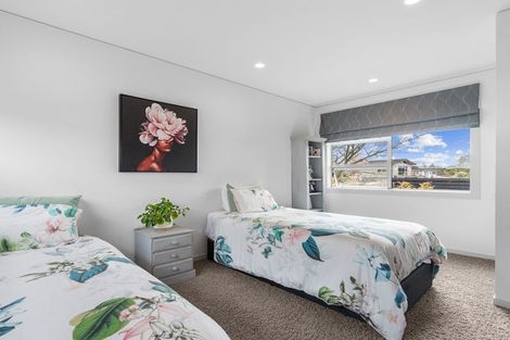 Photo of property in 8 Ruru Place, Levin, 5510