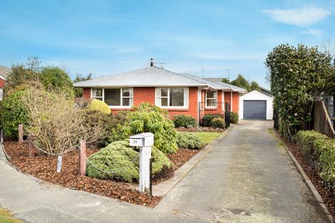 Photo of property in 24 Clipper Place, Redwood, Christchurch, 8051