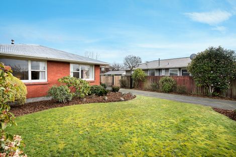 Photo of property in 24 Clipper Place, Redwood, Christchurch, 8051