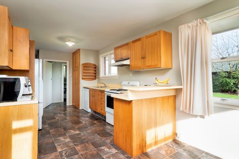 Photo of property in 24 Clipper Place, Redwood, Christchurch, 8051