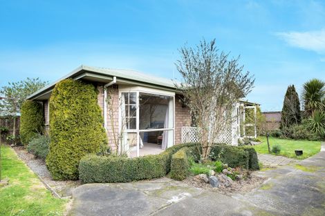 Photo of property in 43a Mortlake Street, Islington, Christchurch, 8042