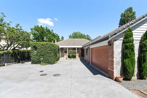 Photo of property in 4 Woodstock Road, Fairfield, Hamilton, 3214