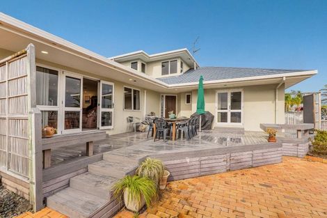 Photo of property in 102 The Quay, Pauanui, Hikuai, 3579