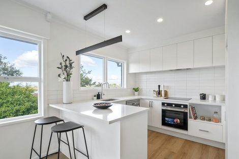 Photo of property in 112b Roberts Road, Te Atatu South, Auckland, 0610