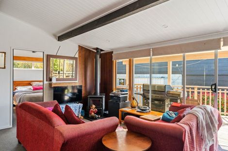Photo of property in 7a Isobel Street, Acacia Bay, Taupo, 3330