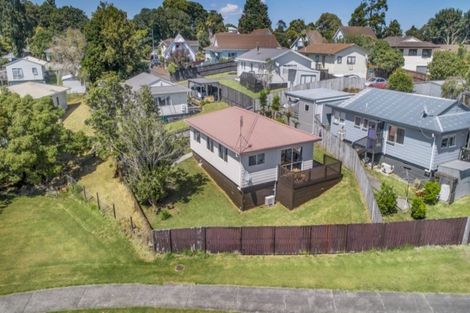 Photo of property in 2/7 Kopu Place, Clendon Park, Auckland, 2103