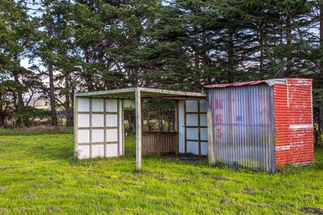 Photo of property in 370 Western Lake Road, Western Lake, Featherston, 5773